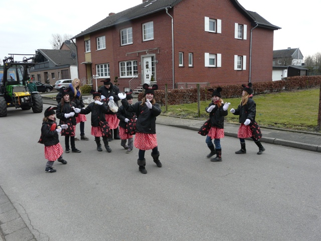 Karneval Umzug Horst 2012-0046.JPG